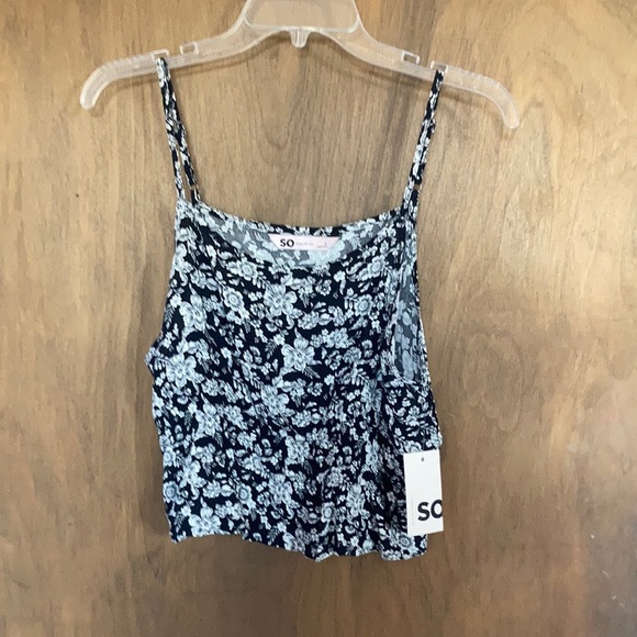 So floral print cropped cinch waist tank black white floral L or XL jrs - Picture 4 of 17